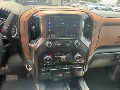 Used 2022 Chevrolet Silverado 3500 High Country w/ LPO, Hitch Package AWD/4WD image 13