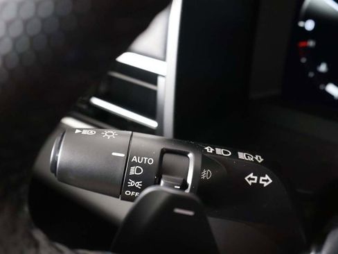 New 2025 Mitsubishi Outlander SE FWD image 47