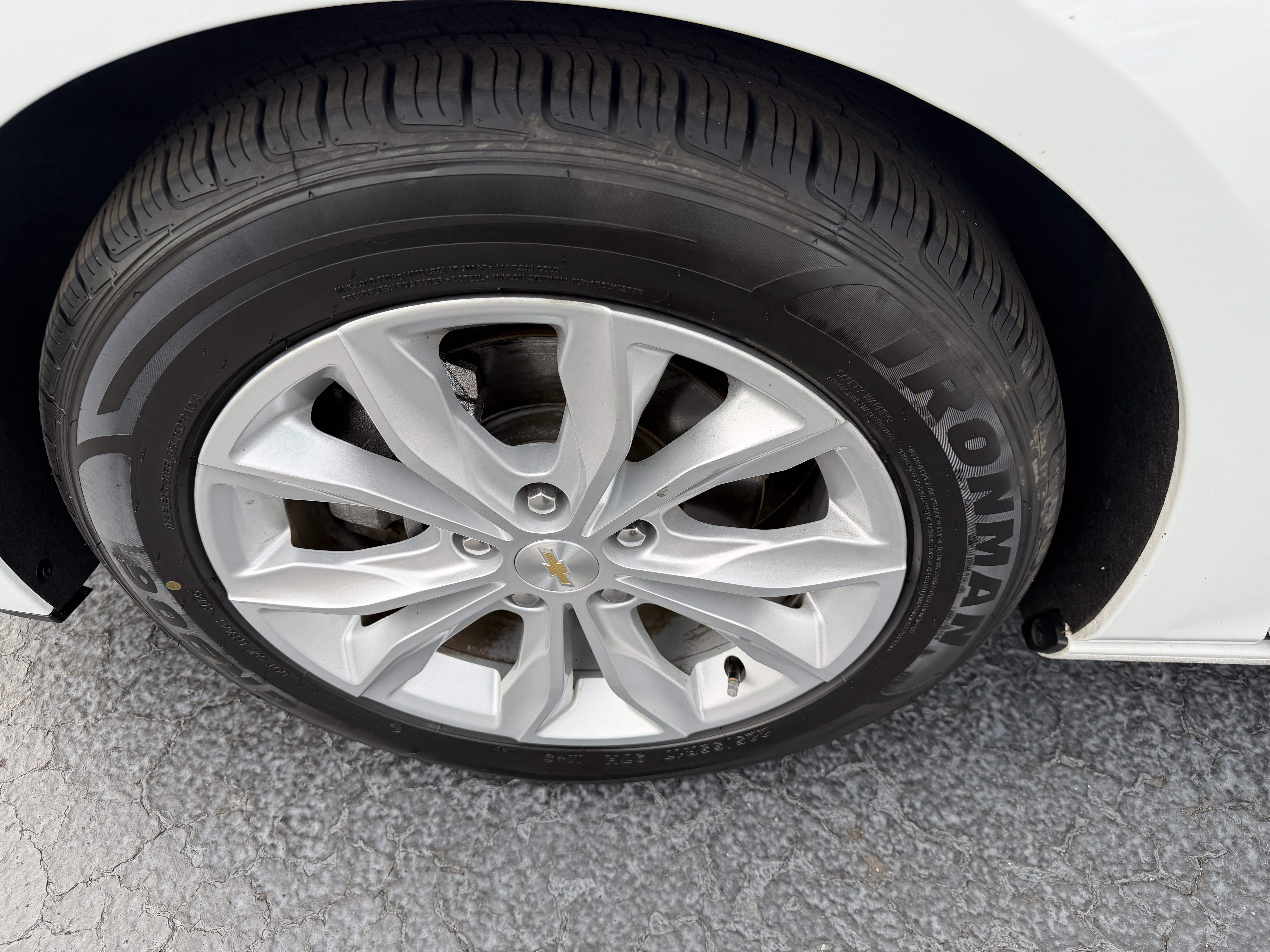 Used 2024 Chevrolet Malibu LT FWD image 26