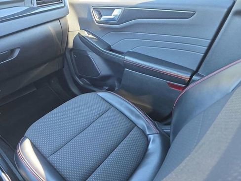 Used 2024 Ford Escape ST-Line image 28