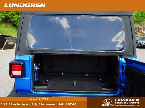 Used 2025 Jeep Wrangler Sport AWD/4WD image 26