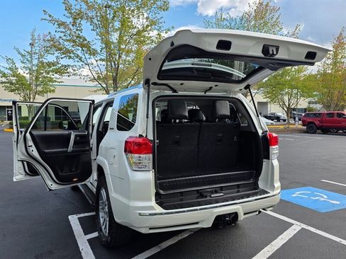 Used 2012 Toyota 4Runner Limited image 27