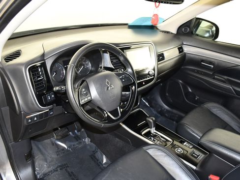 Used 2020 Mitsubishi Outlander SEL AWD/4WD image 37