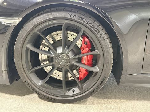 Certified 2018 Porsche 911 GT3 RWD image 35