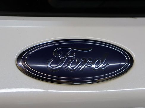Used 2020 Ford Explorer Limited AWD/4WD image 21