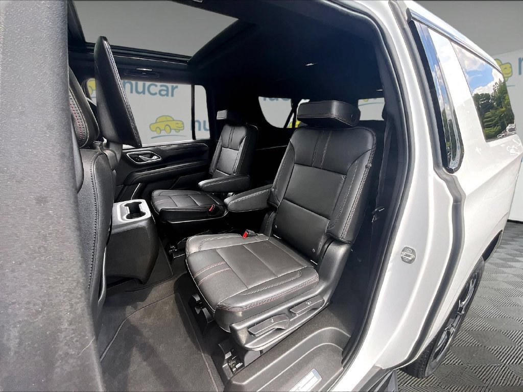 Used 2021 Chevrolet Suburban RST w/ Luxury Package AWD/4WD image 14