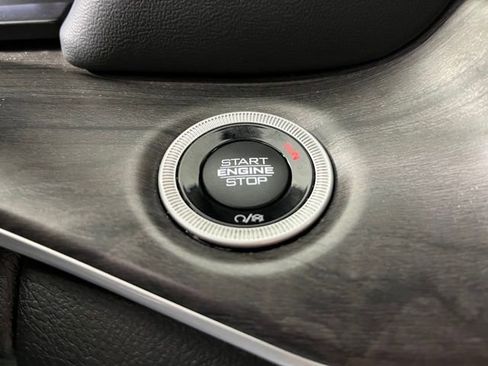 Used 2021 Jeep Grand Cherokee L Limited image 24