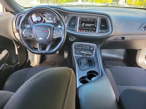 Used 2020 Dodge Challenger R/T Scat Pack RWD image 15