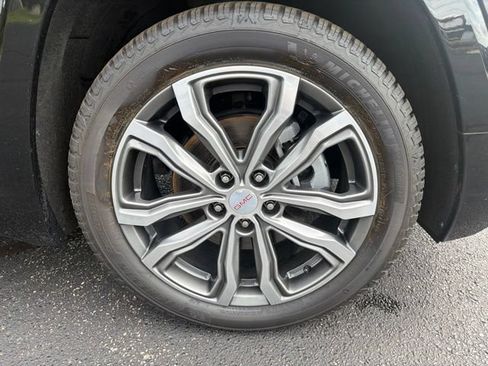 Used 2020 GMC Terrain Denali w/ Denali Premium Package AWD/4WD image 11