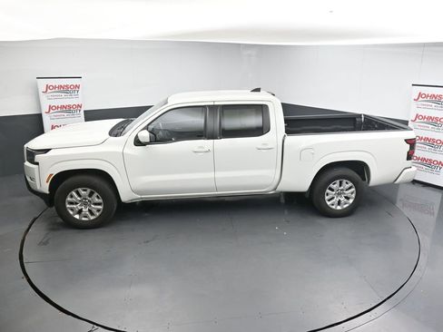 Used 2022 Nissan Frontier SV w/ Technology Package AWD/4WD image 13