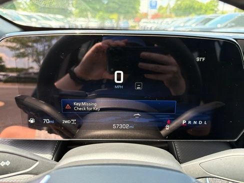 Used 2025 Chevrolet Equinox LT AWD/4WD image 15