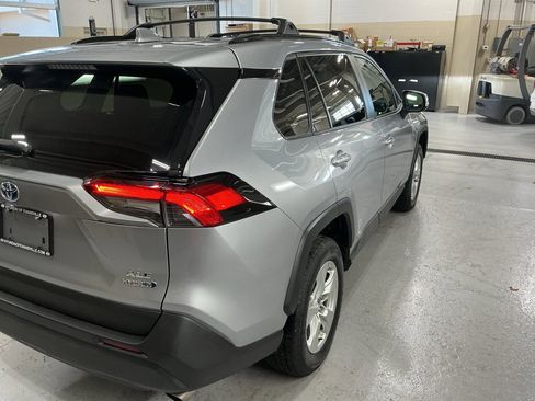 Used 2021 Toyota RAV4 XLE image 4