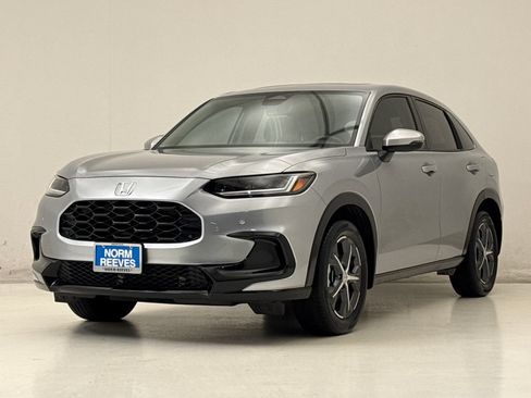 Certified 2025 Honda HR-V EX-L image 2