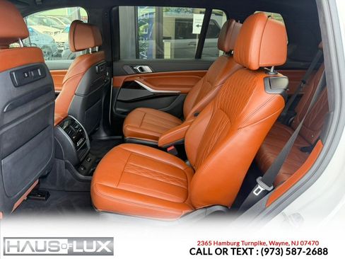 Used 2021 BMW X7 M50i AWD/4WD image 18