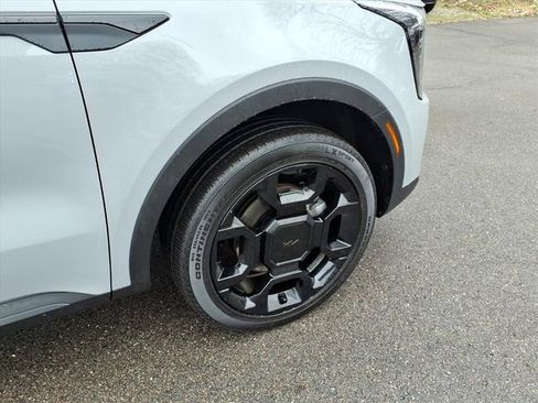 Used 2025 Kia Sorento X-Line EX image 11