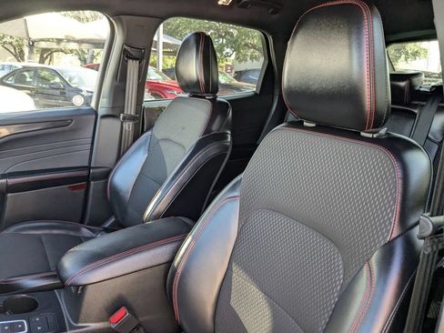 Used 2025 Ford Escape ST-Line AWD/4WD image 14