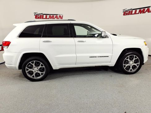 Used 2019 Jeep Grand Cherokee Overland image 3