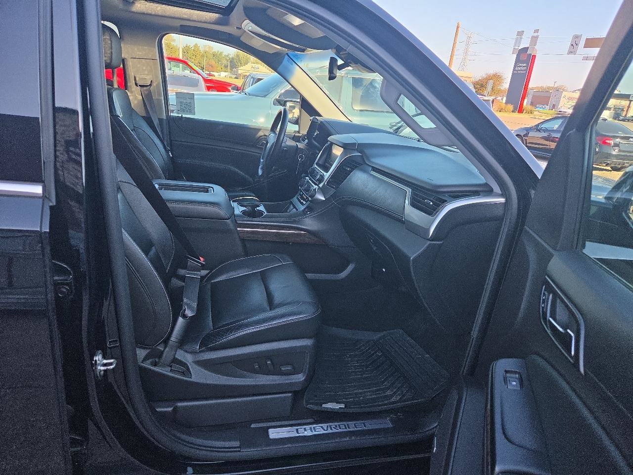 Used 2016 Chevrolet Tahoe LT AWD/4WD image 18