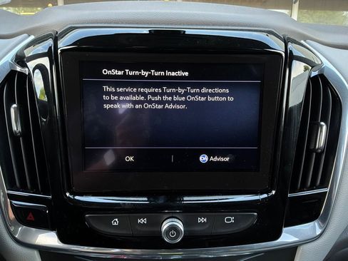 Used 2020 Chevrolet Traverse LT FWD image 35