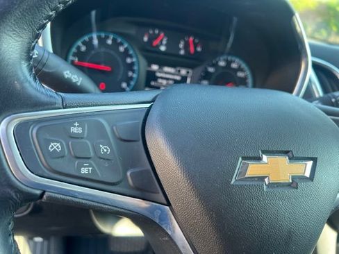 Used 2018 Chevrolet Equinox LT AWD/4WD image 25