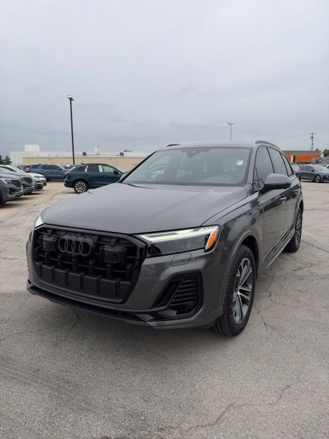 Used 2025 Audi Q7 2.0T Premium Plus w/ Premium Plus Package AWD/4WD image 2