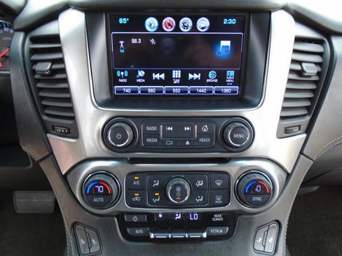 Used 2018 Chevrolet Tahoe LT image 16