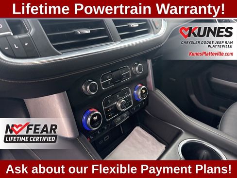 Used 2023 GMC Yukon SLT w/ SLT Luxury Package AWD/4WD image 29