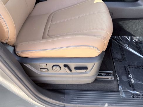 Used 2025 INFINITI QX80 Sensory AWD/4WD image 53