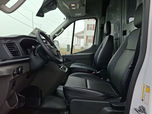 New 2026 Ford Transit 250 148 Medium Roof Extended AWD image 9