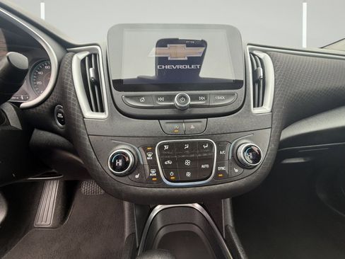 Certified 2024 Chevrolet Malibu LT image 17