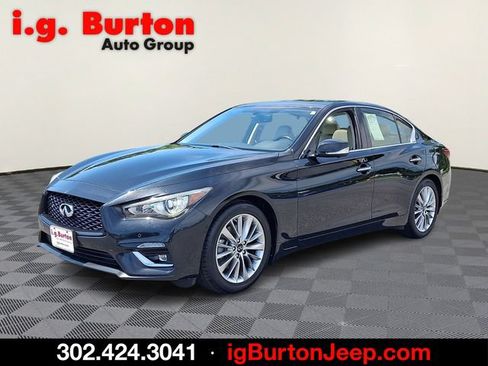Used 2021 INFINITI Q50 Luxe w/ All Weather Package AWD/4WD image 3