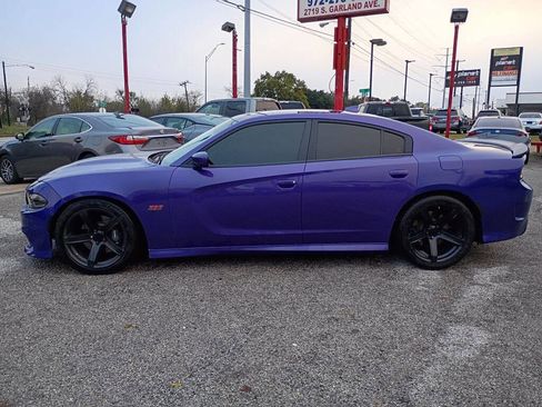 Used 2019 Dodge Charger Scat Pack w/ Plus Group image 4