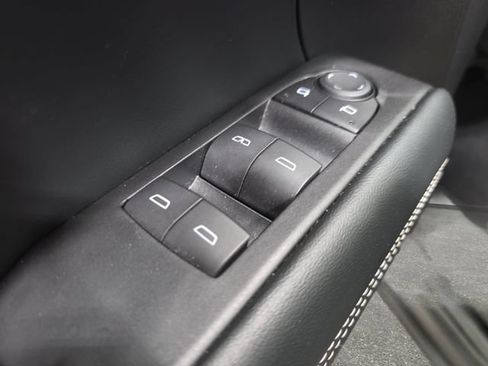 Used 2025 GMC Terrain Elevation AWD/4WD image 26