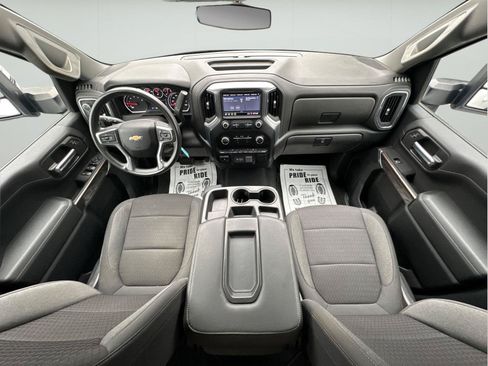 Used 2022 Chevrolet Silverado 2500 LT AWD/4WD image 2