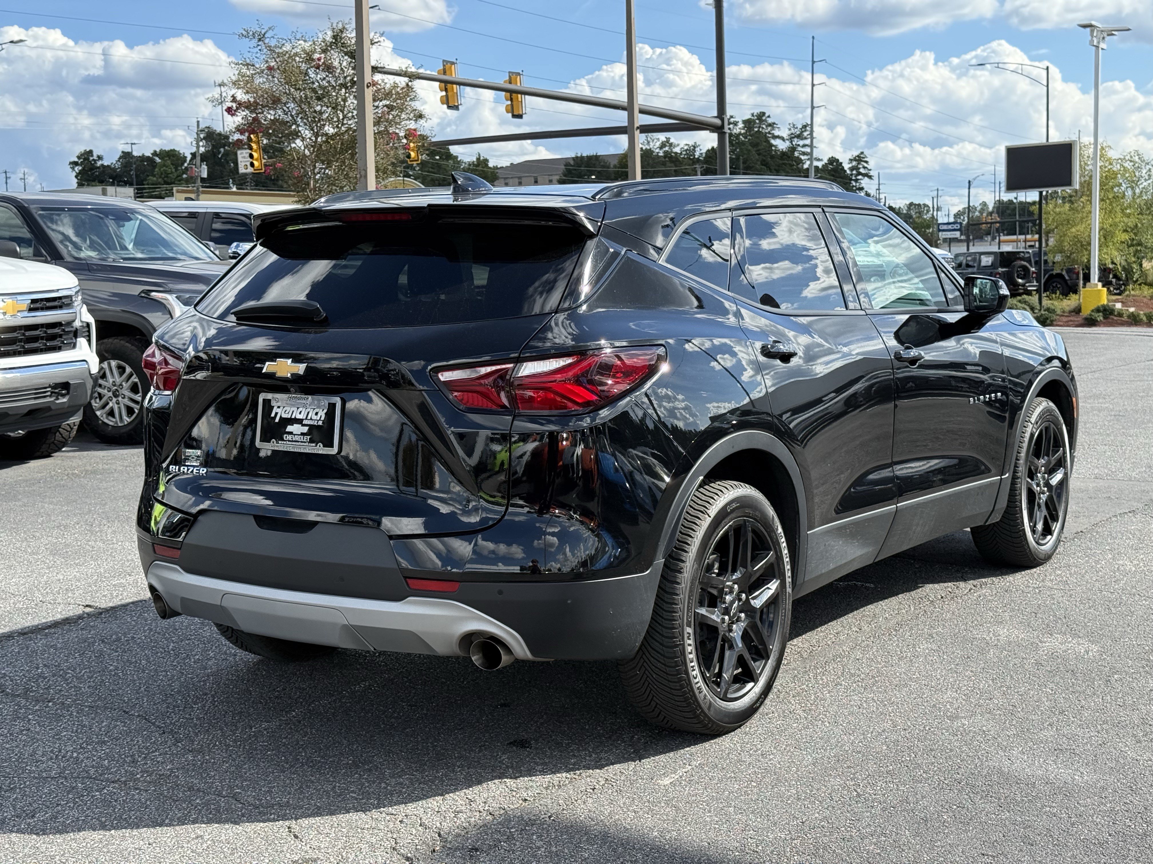 Used 2021 Chevrolet Blazer LT FWD image 11