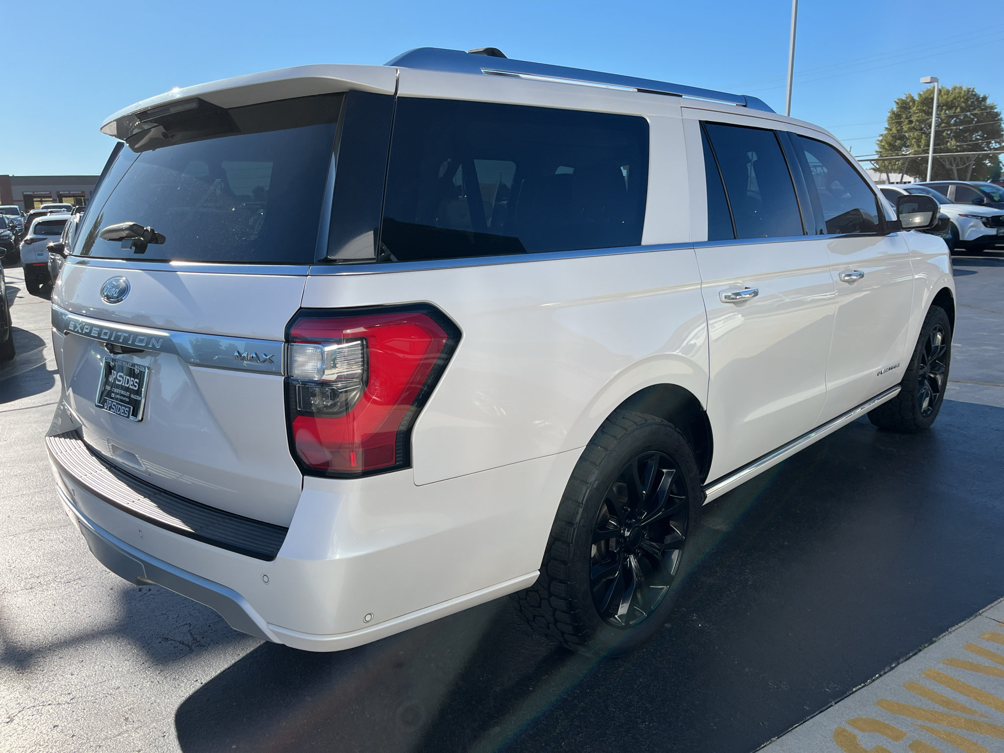 Used 2018 Ford Expedition Max Platinum AWD/4WD image 9
