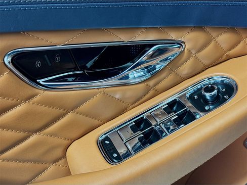 Certified 2024 Bentley Continental GT image 17