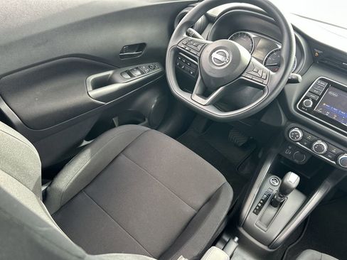 New 2025 Nissan Kicks Play S image 12