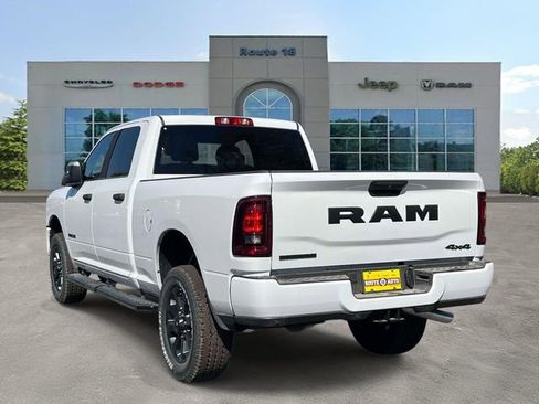 New 2026 RAM 2500 Big Horn AWD/4WD image 3