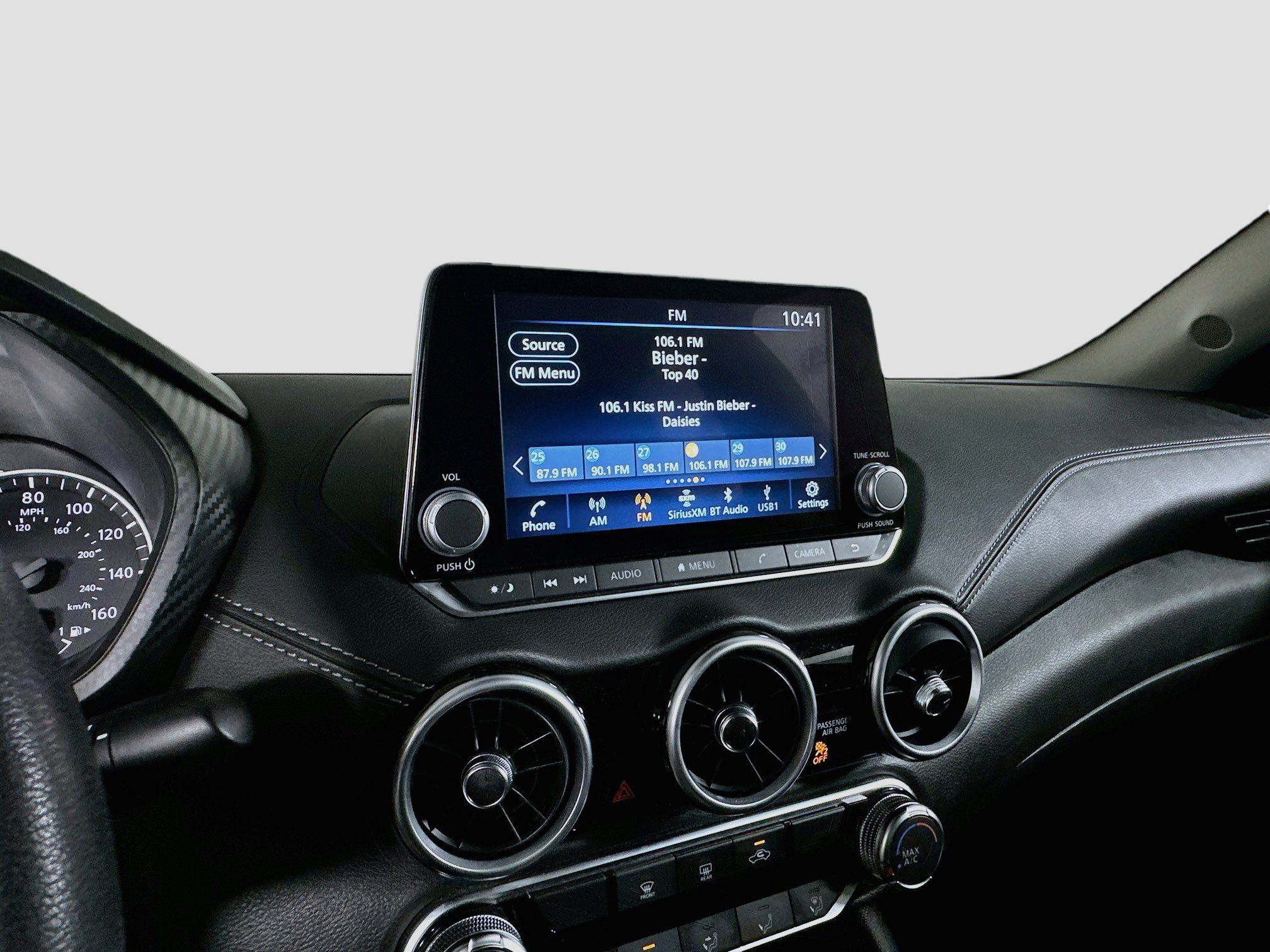 Used 2025 Nissan Sentra SV FWD image 21