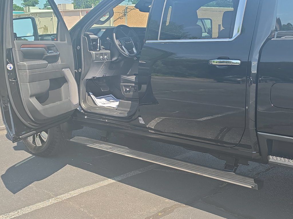 Certified 2024 GMC Sierra 3500 Denali w/ Denali Reserve Package AWD/4WD image 16
