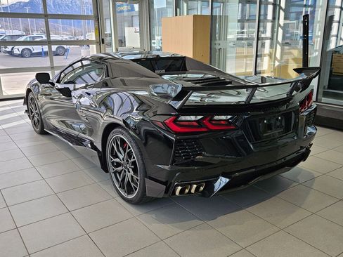 Used 2025 Chevrolet Corvette Stingray Preferred Conv w/ Z51 Performance Package image 5