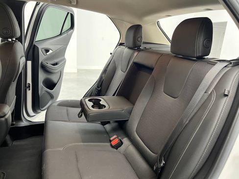 Used 2022 Buick Encore GX Select w/ Sport Touring Package FWD image 18