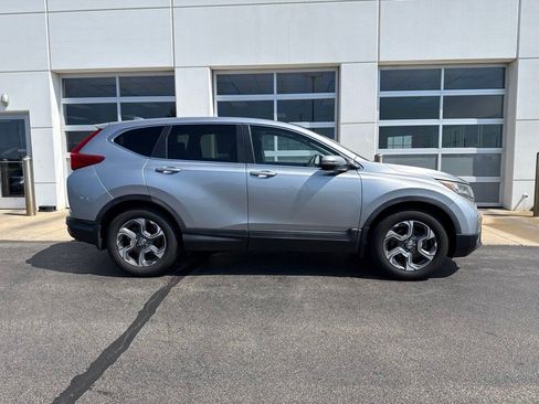 Used 2017 Honda CR-V EX image 3
