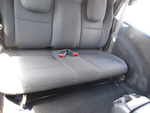 Used 2019 Jeep Wrangler Sport AWD/4WD image 10