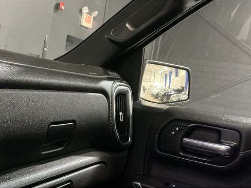 Used 2019 GMC Sierra 1500 AT4 w/ AT4 Premium Package AWD/4WD image 17