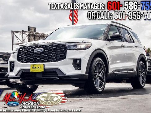 New 2026 Ford Explorer ST-Line w/ ST-Line Street Pack image 4