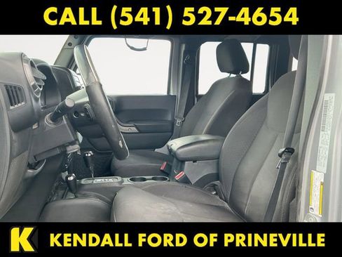 Used 2015 Jeep Wrangler Unlimited Sport w/ Quick Order Package 24S image 9