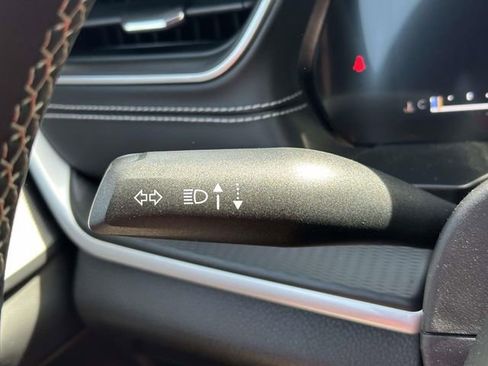 Used 2023 Jeep Grand Cherokee L Laredo AWD/4WD image 23