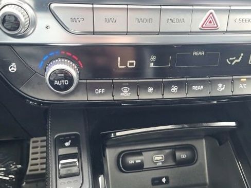 Used 2022 Kia Telluride SX image 17